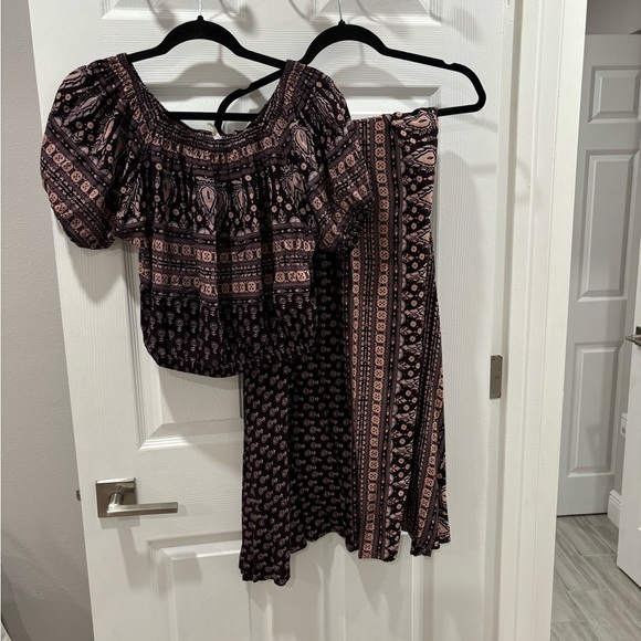 Spell & the Gypsy Collective Gypsiana Pepper off the shoulder top and sk… - Picture 7 of 15